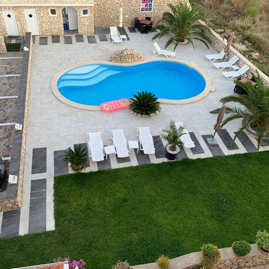 Apartments Albatross Novalja Luaran gambar